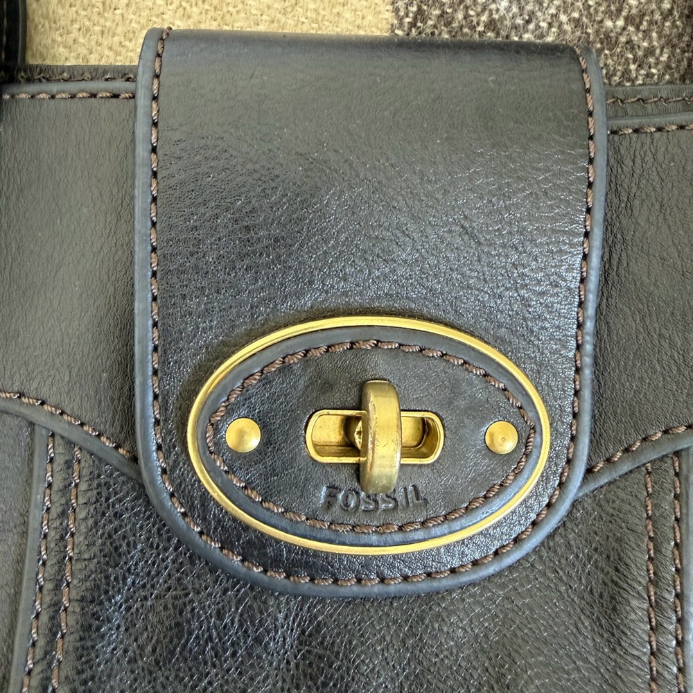 Fossil Leather Vintage Reissue Weekender Tote